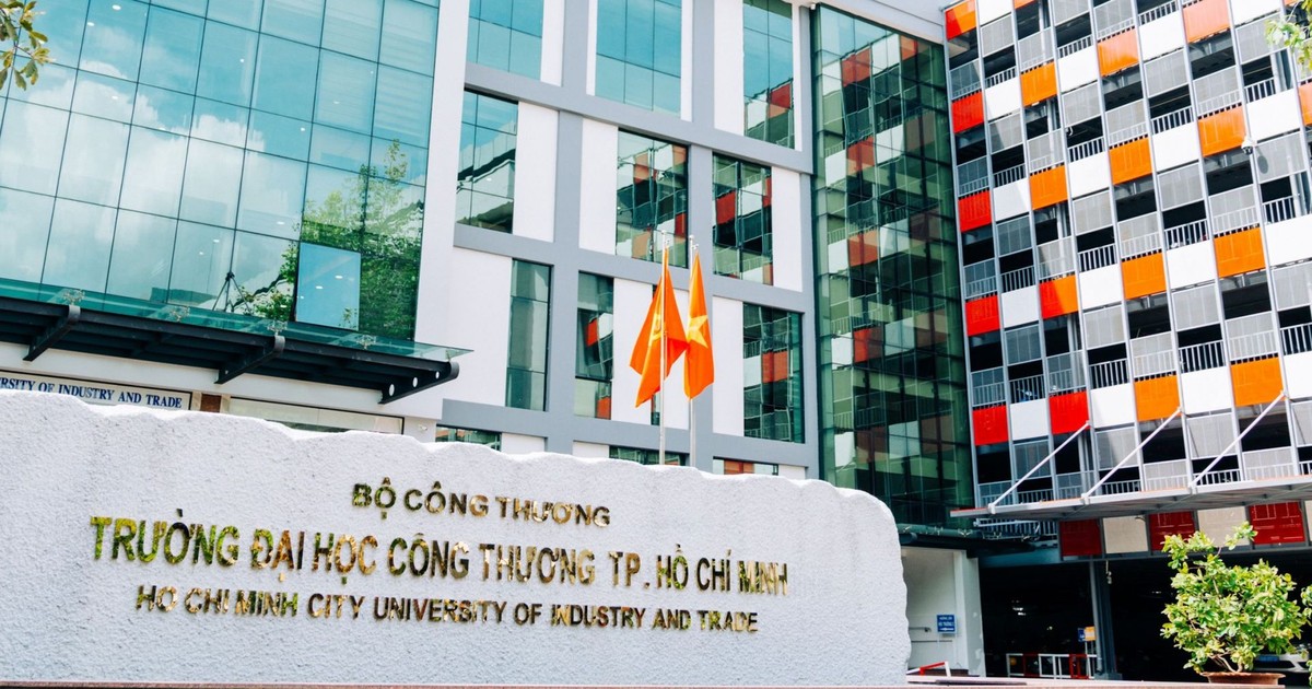  Biến động mức điểm chuẩn những ngành học “hot" tại Trường ĐH Công Thương TP.HCM 