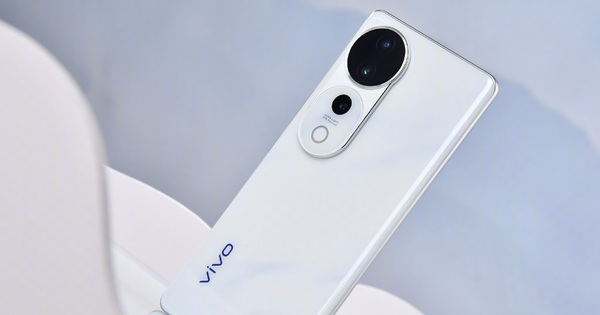 vivo ra mắt bộ đôi smartphone chuyên camera: Pin 6000mAh nhưng thiết kế vẫn siêu mỏng, chống nước IP69, giá từ 8,8 triệu đồng