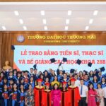 Trường ĐH Thương mại trao bằng Tiến sĩ, Thạc sĩ và bế giảng cao học khóa 28B