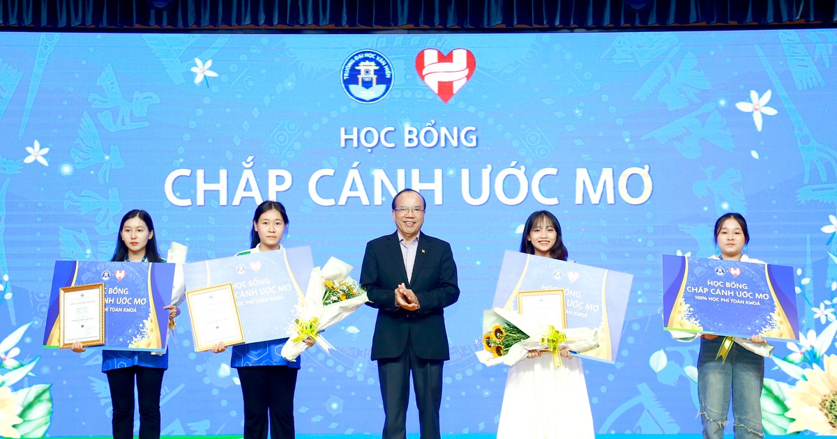  Trường ĐH Văn Hiến công bố điểm chuẩn đại học chính quy năm 2024 