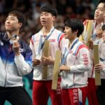 VĐV Olympic Triều Tiên từ chối nhận điện thoại do Samsung tặng