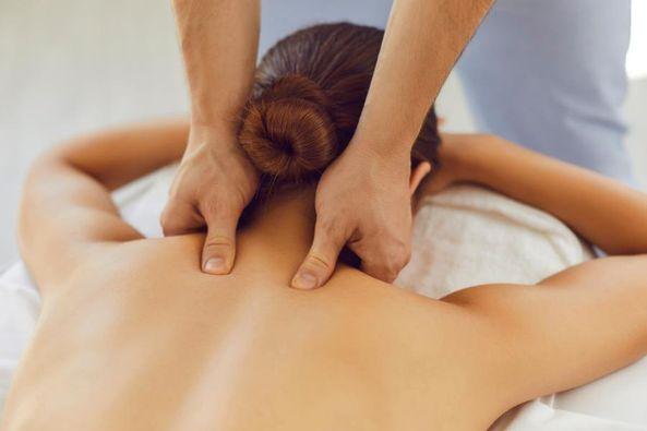 Cách massage khi bị đau cổ - Ảnh 1.