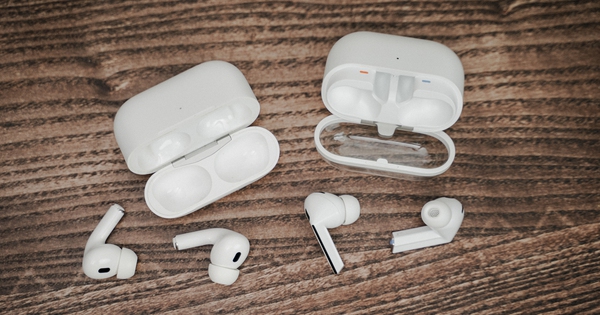 Galaxy Buds3 Pro vs AirPods Pro 2: Samsung Đổi mới hoàn toàn, nhưng đã đủ Sáng tạo để cạnh tranh với Apple?