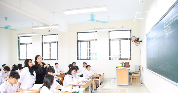 Mối lo lạm thu đầu năm học mới