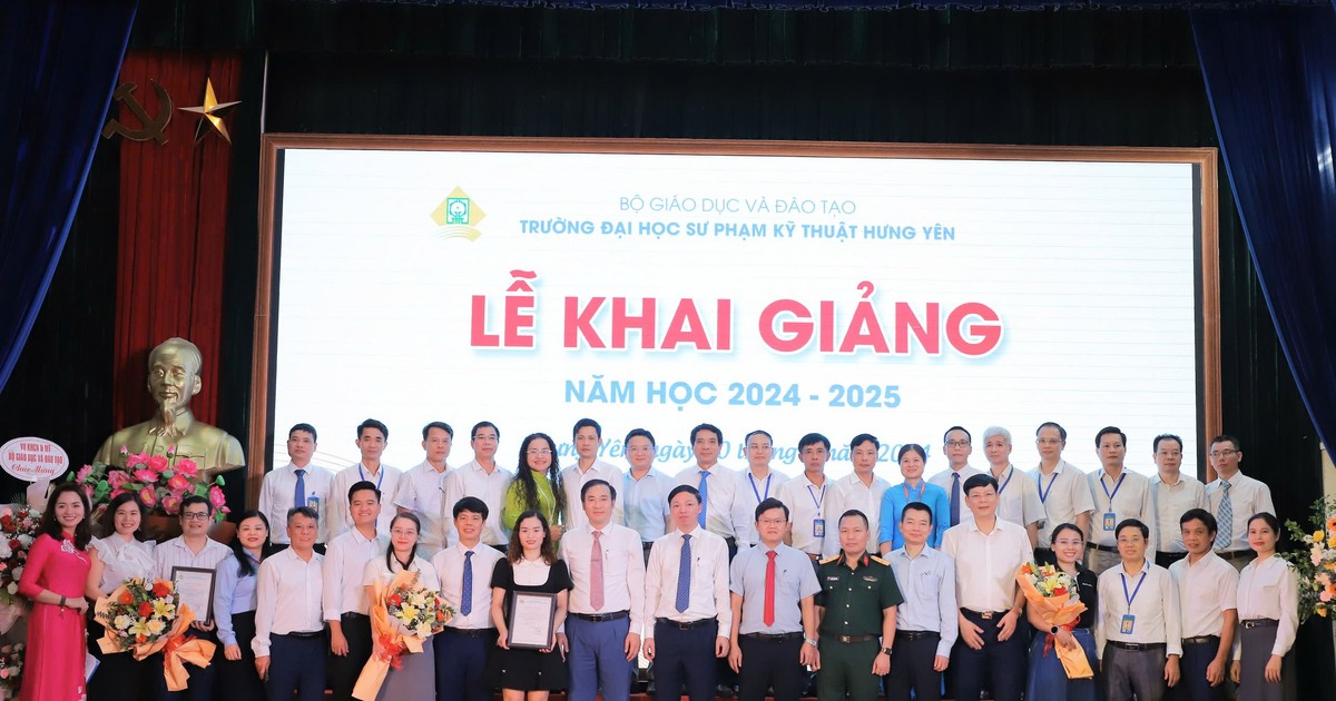  Trường ĐH Sư phạm Kỹ thuật Hưng Yên khai giảng, chào đón hơn 3.500 tân sinh viên 