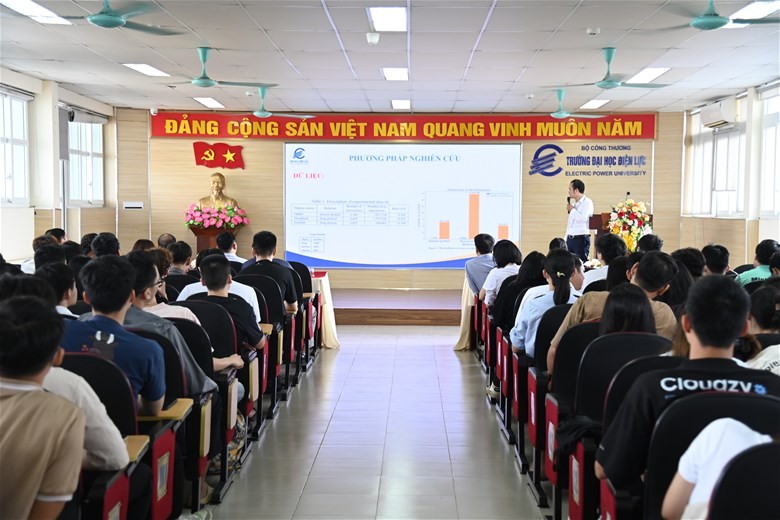  Trường Đại học Điện lực: Thúc đẩy nghiên cứu khoa học trong sinh viên 