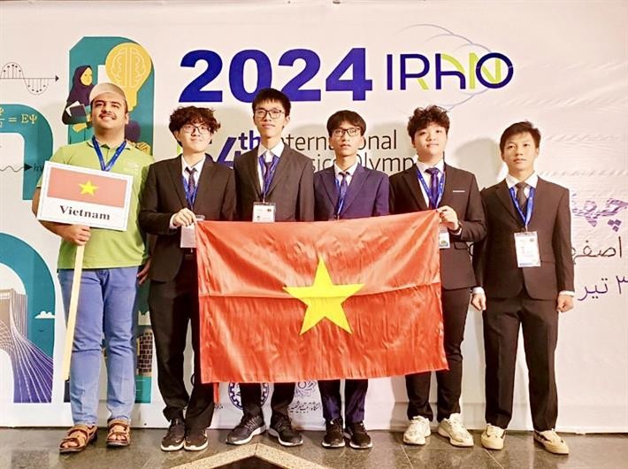  Năm 2024, Việt Nam giành 37 huy chương Olympic quốc tế và khu vực 