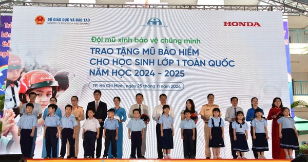 TP Hồ Chí Minh: Tặng mũ bảo hiểm cho học sinh lớp 1 khu vực phía Nam