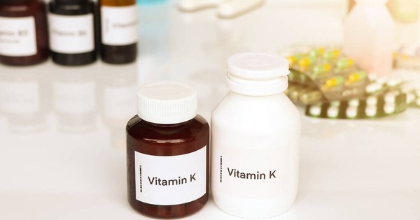 Tại sao nên dùng vitamin D cùng với vitamin K?