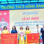 Trường THCS Hồng Bàng đón Cờ thi đua của Thủ tướng Chính phủ