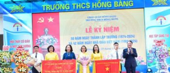 Trường THCS Hồng Bàng đón Cờ thi đua của Thủ tướng Chính phủ