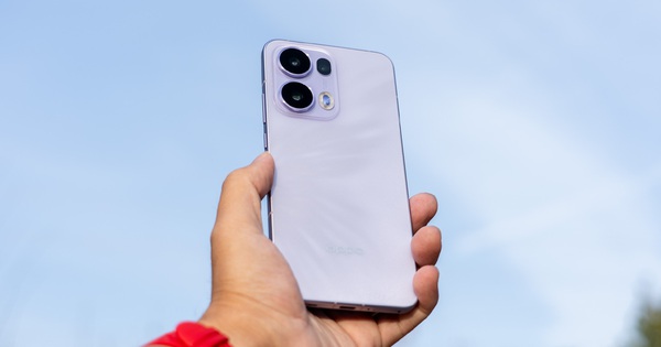 Trên tay OPPO Reno13 Pro sắp ra mắt tại Việt Nam: Thiết kế mới quá đẹp, chống nước IP69, camera chụp đẹp kèm pin 5.800mAh