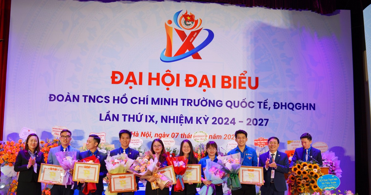  Tuổi trẻ Trường Quốc tế - Đại học Quốc gia Hà Nội tỏa sáng với 5 chữ “toàn” 