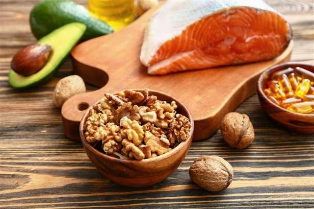 Nghiên cứu mới về chế độ ăn giàu omega-3 làm chậm sự phát triển của ung thư tuyến tiền liệt - Ảnh 1.