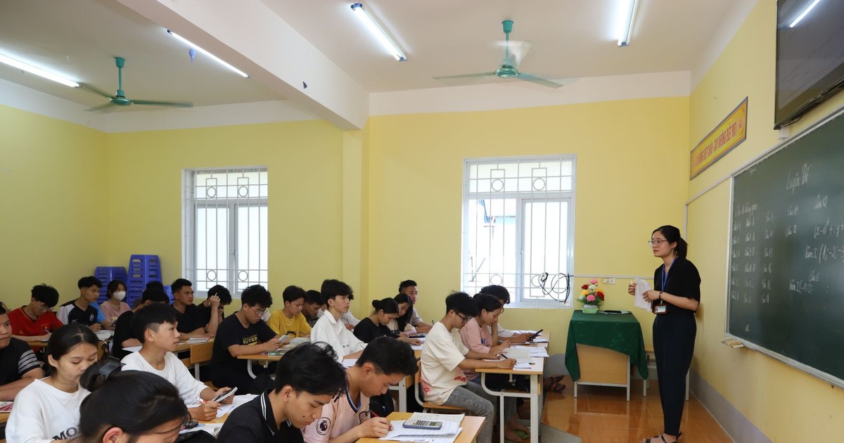  Bỏ quy đổi chứng chỉ ngoại ngữ để tránh cào bằng IELTS 4.0 hay 8.0 đều 10 điểm 