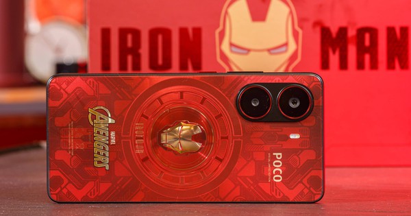 Trên tay điện thoại Iron Man của Xiaomi