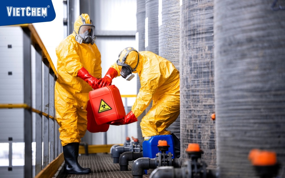 hoa-chat-nguy hiểm-hiem-2