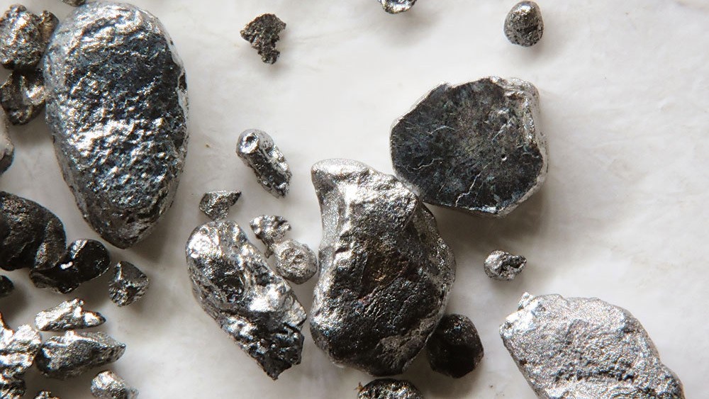 Kim loại quý Iridi