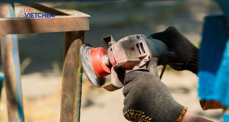 Loại bỏ lớp rỉ sét 