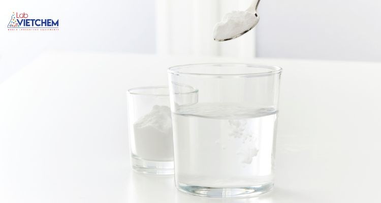 Tạo nước kiềm bằng Baking soda
