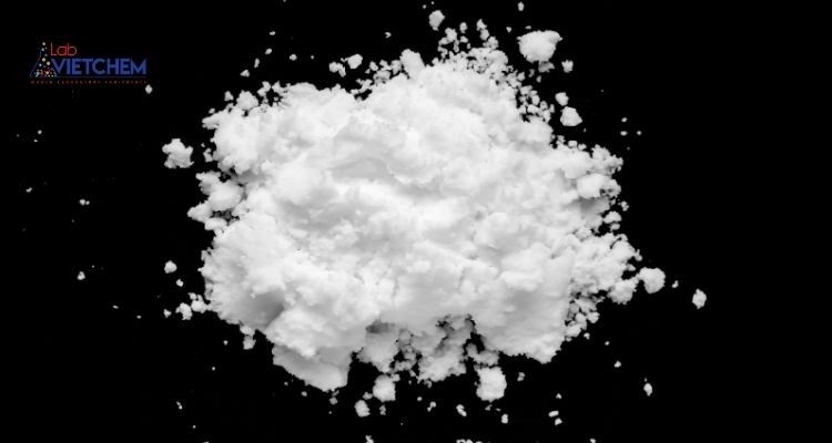 Natri Format ở dạng bột màu trắng