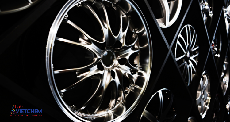 Hợp kim nhôm được dùng để chế tạo một số phụ tùng ô tô