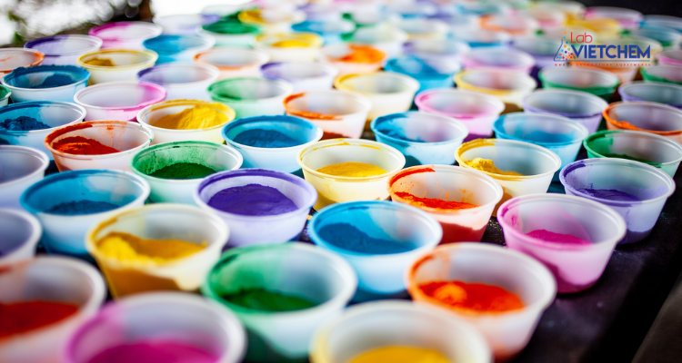 Natri axetat là chất chặn màu khi sử dụng thuốc nhuộm