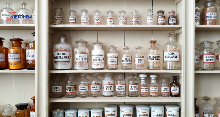 Dán nhãn rõ ràng cho từng hóa chất riêng lẻ