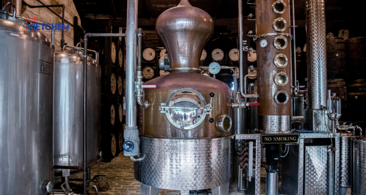 Xử lý nitrat, nitrat và amoni bằng cách chưng cất