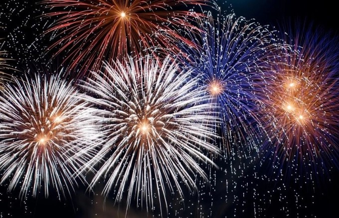 Magie được dùng làm chất tạo ngọn lửa trắng trong pháo hoa