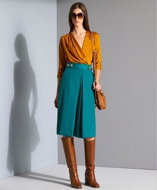 Màu xanh ngọc kết hợp với màu nâu