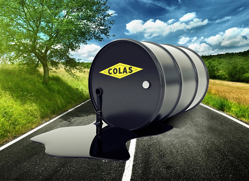 Ứng dụng quan trọng nhất của nhựa đường là sản xuất bê tông nhựa trải đường