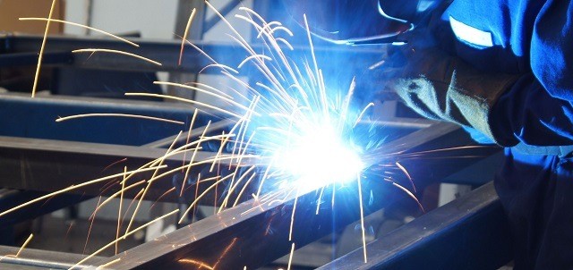 Sử dụng thiết bị bảo vệ hồ quang