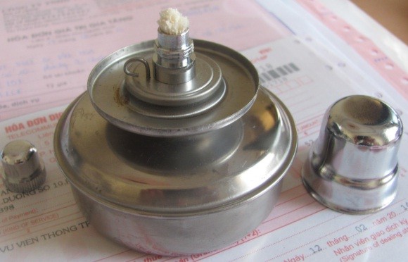 Dùng nắp đậy kín sau khi sử dụng