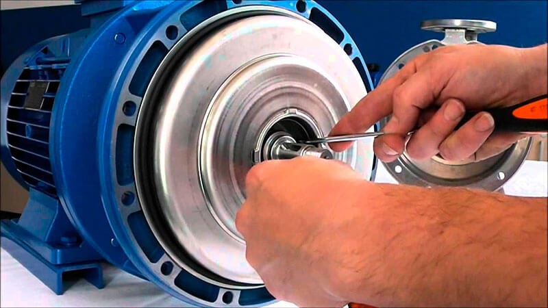 Điều chỉnh lưu lượng bơm cẩn thận