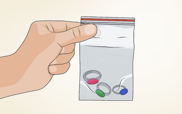 Cách bảo quản trang sức trong túi zip