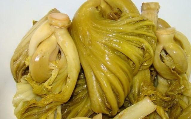     Dưa chua cũng chứa nhiều nitrosamine