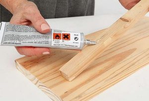 Tìm hiểu tính chất và đặc điểm của các loại keo dán gỗ