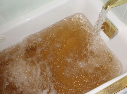 Hình ảnh nước giếng chưa qua xử lý 