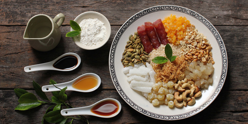 Nhân bánh trung thu được làm từ nhiều nguyên liệu khác nhau.