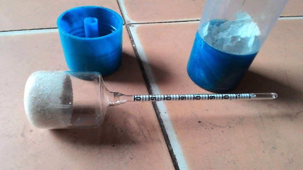 Dụng cụ hỗ trợ không thể thiếu trong ao nuôi thủy sản