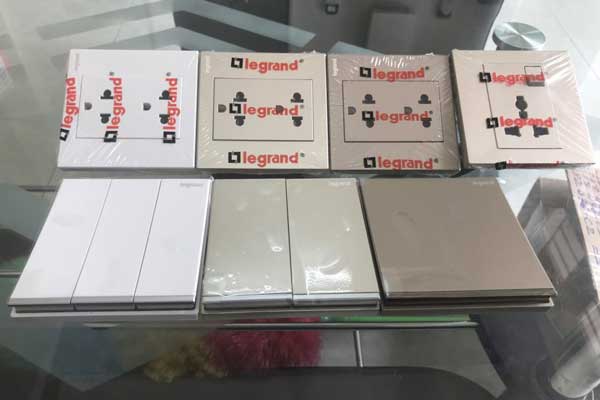 Thiết bị điện cao cấp nhập khẩu Legrand được thiết kế rất cầu kỳ