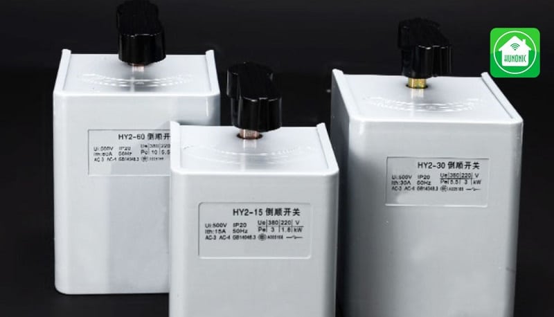 Việc lắp đặt công tắc đảo chiều không cũng tương tự như lắp đặt các loại công tắc thường