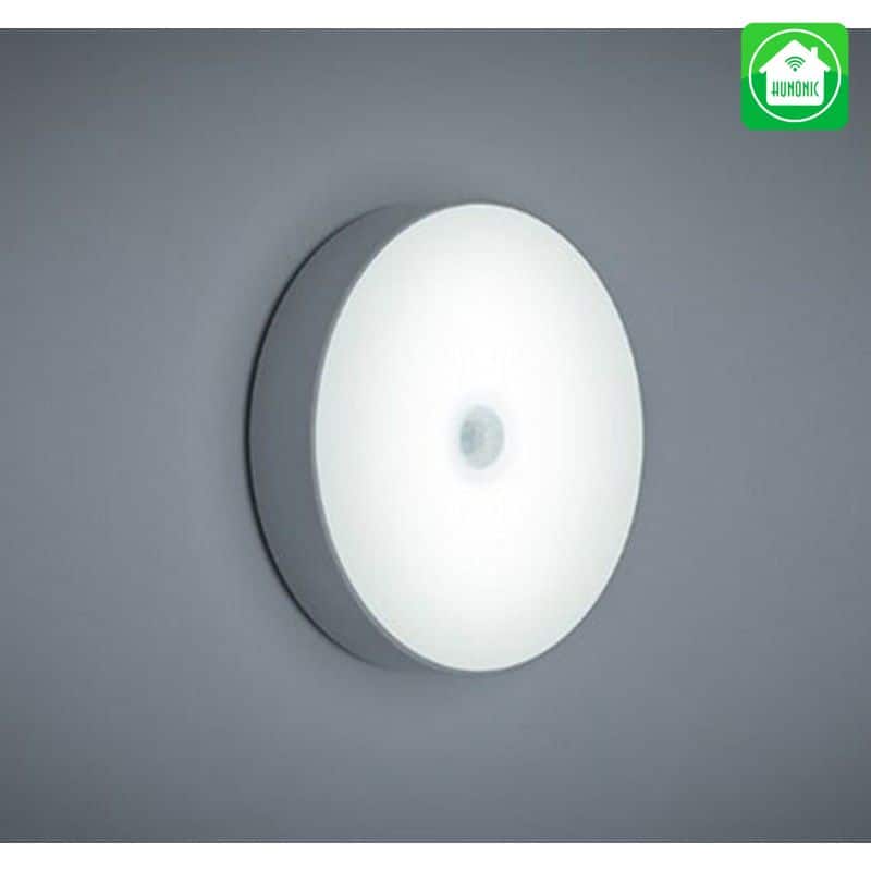 Người dùng sử dụng đèn cảm ứng có thể tiết kiệm được một khoản chi phí về điện