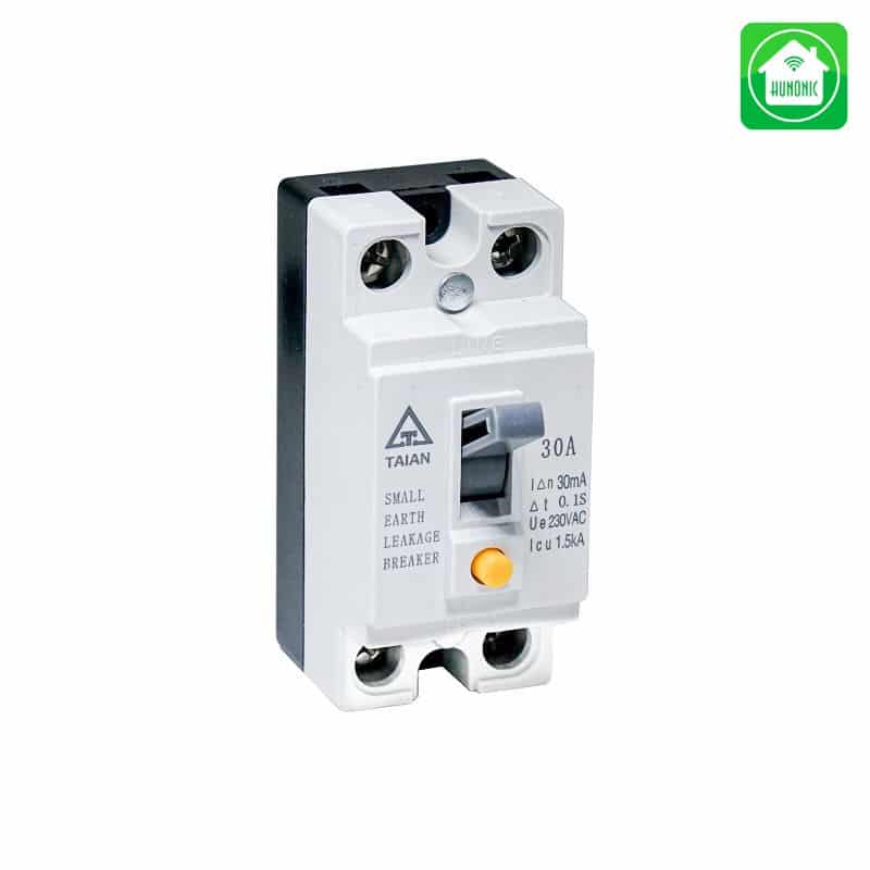 Người tiêu dùng nên chú ý đến số pha, cực để lựa chọn aptomat chống giật phù hợp với bảng điện