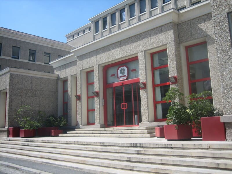 để hỗ trợ LCIE Bureau Veritas