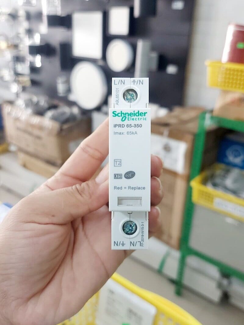 Cầu dao chống sét: Nguyên lý hoạt động và phân loại một phần-type-aptomat-chong-set