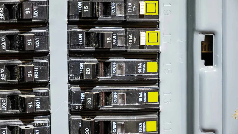 aptomat cho ngôi nhà nhanh chóng