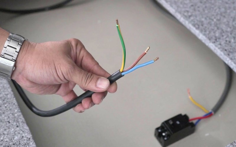 Cách chọn và lắp đặt aptomat cho bếp từ 3 dây, 4 dây, 5 dây tiếng bíp của aptomat từ ngày này sang ngày khác