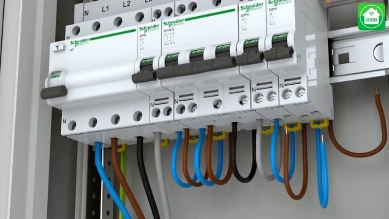 Top 10 tủ điện âm tường tốt nhất hiện nay trong năm 2025 8 Tủ điện âm tường